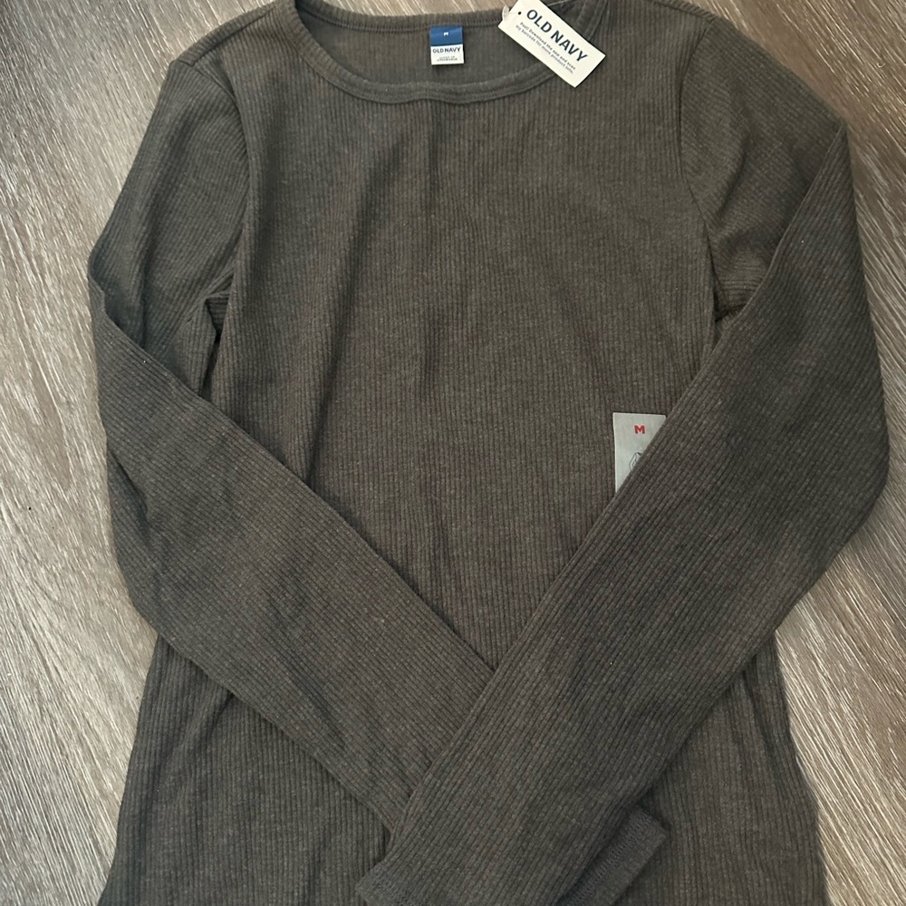 old navy long sleeve t-shirt